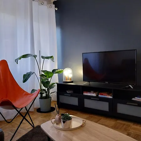 Proche Gare Apartmán *